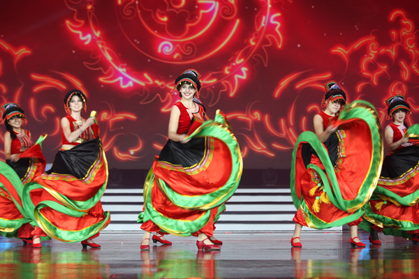 歌舞表演“跳云南” 歌舞表演“跳云南”