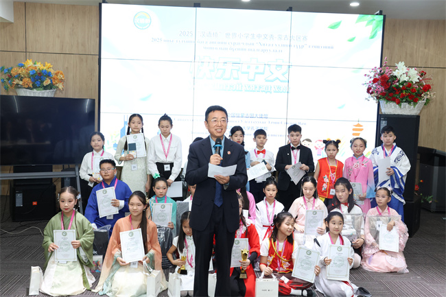 1744769079416362.jpg 22.jpg