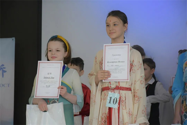 1745121652369419.jpg 12.jpg