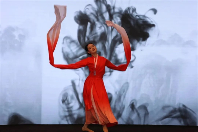 1745412288652249.jpg 13.jpg