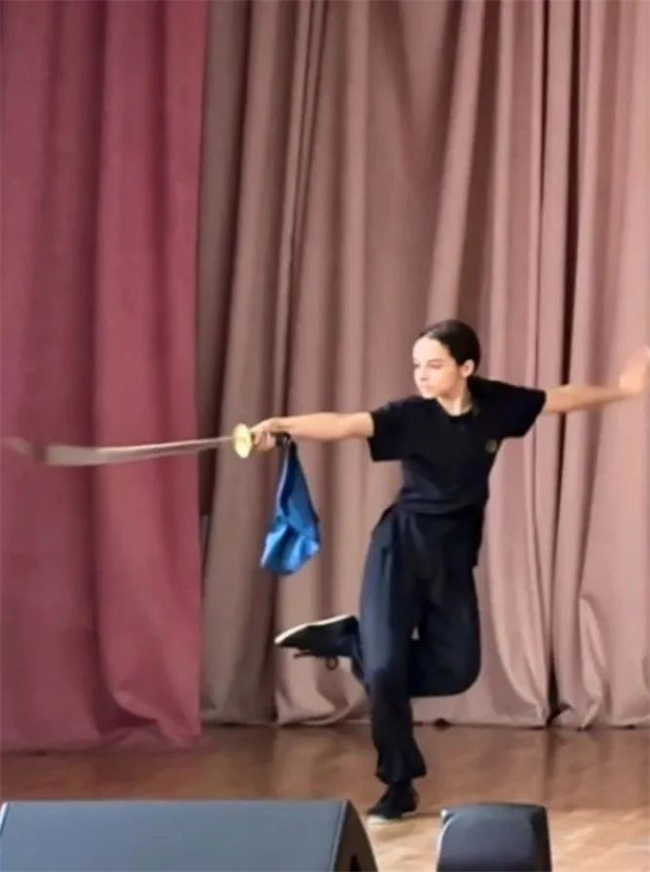 1745569150582407.jpg 13.jpg