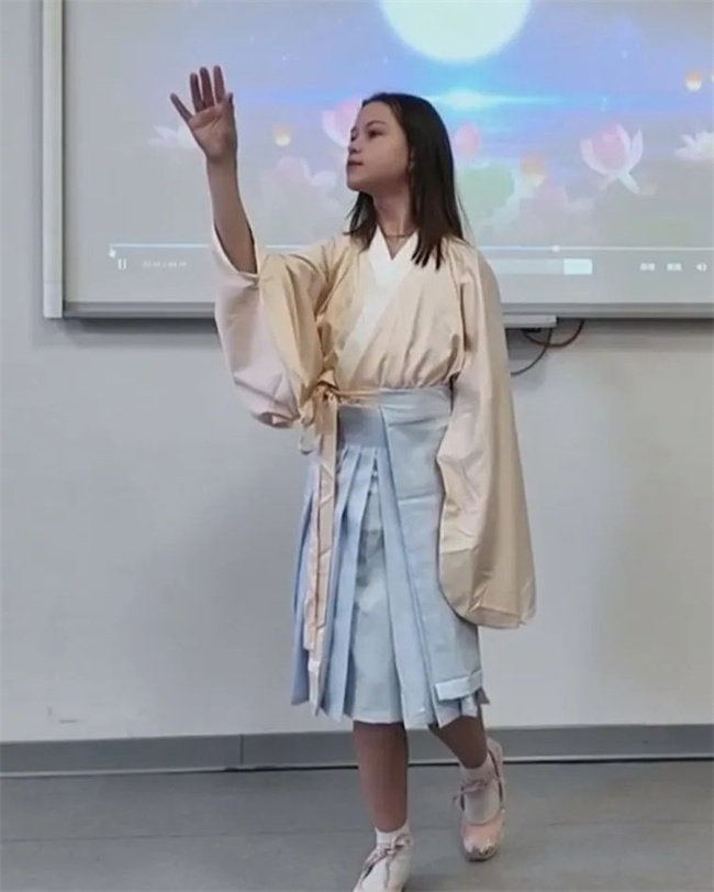 1745569235562816.jpg 17.jpg