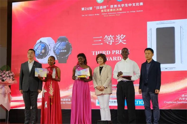 1746783618931754.jpg 2.jpg