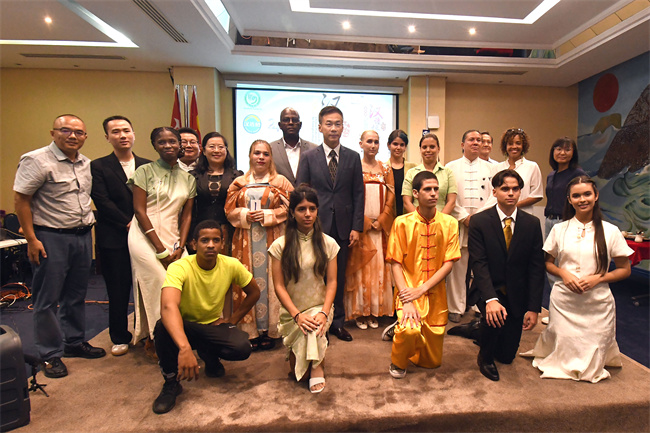 1747626588200216.jpg 2.jpg