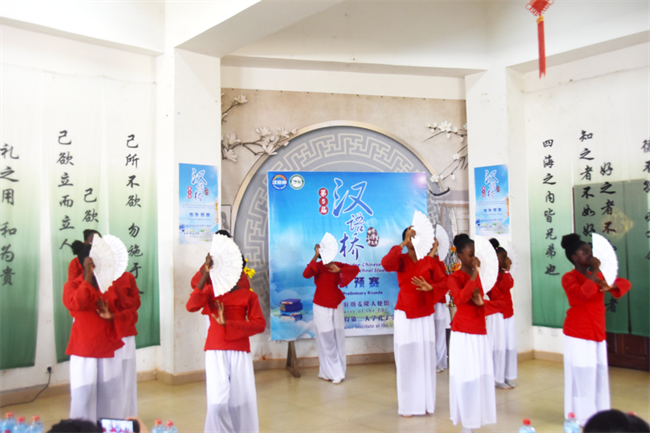 1747820167821863.png 开场舞2.png