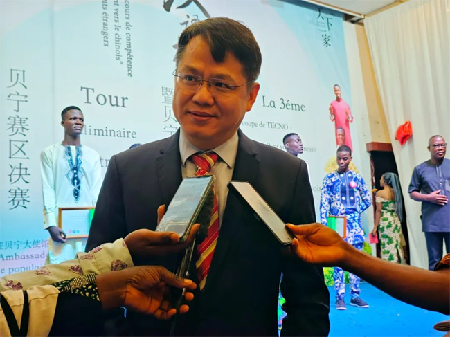 1748242818384321.jpg 5.jpg