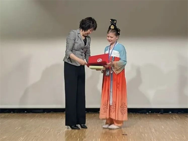 1748339990554256.jpg 12.jpg