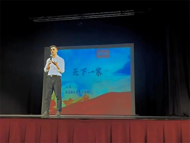 1748397478603121.jpg 4.jpg