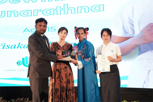 1748574377547590.jpg 65002.jpg