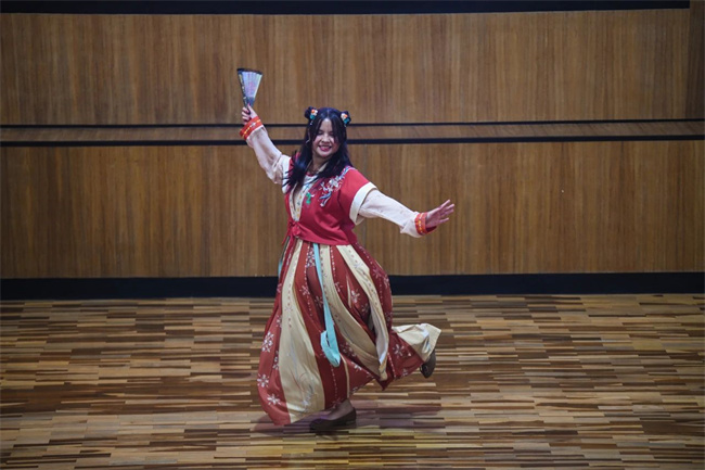 1749019532648367.jpg 2.jpg