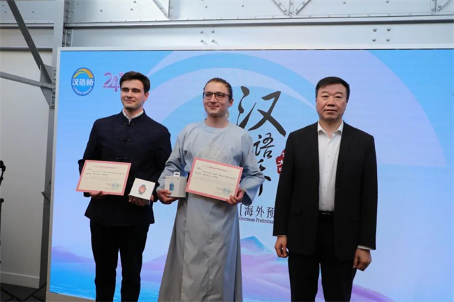 1749037744239422.jpg 3.jpg