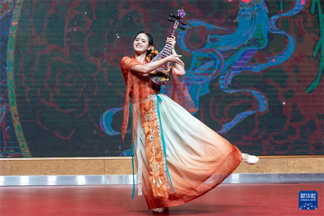 1749634251359398.jpg 4.jpg