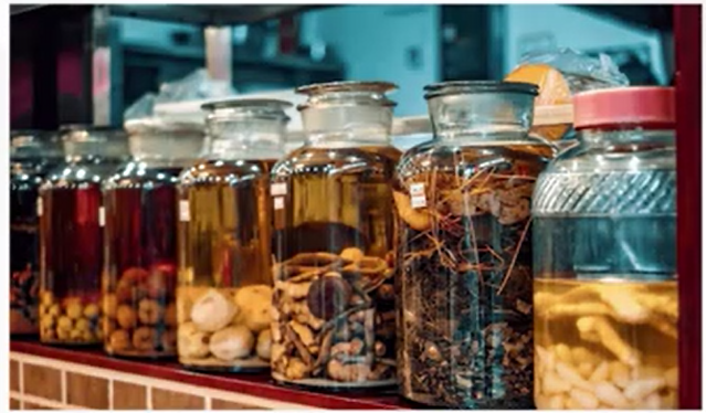 The Making of Chinese Medicinal Liquor