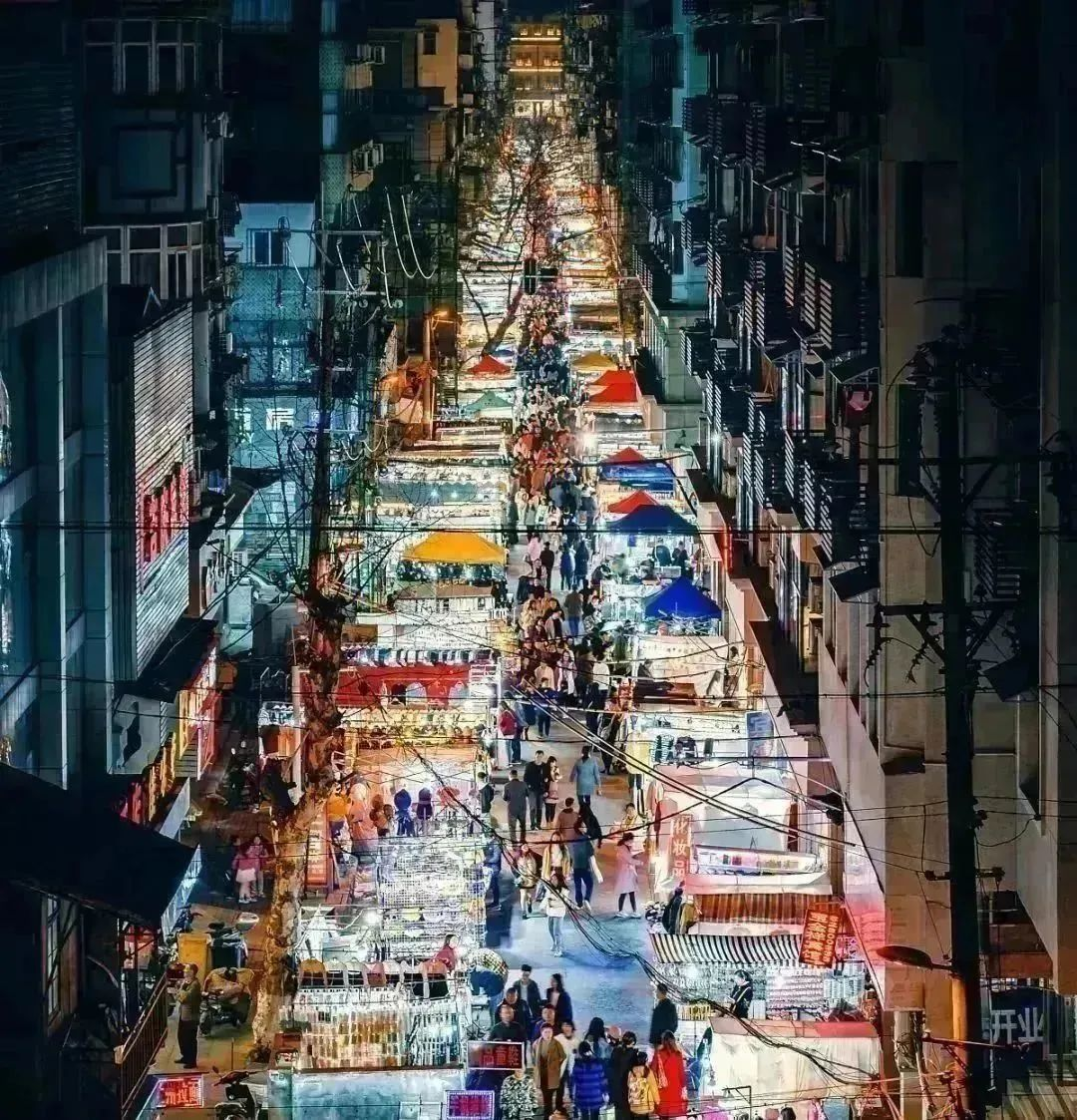 Wuhan’s Night Markets