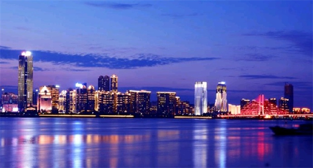 10.参访资源2 Qiushui Square秋水广场.jpg