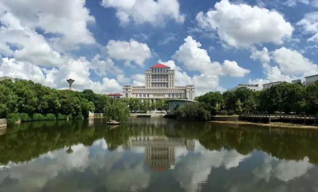 9.校园设施6 Panoramic View of Library图书馆全景.jpg