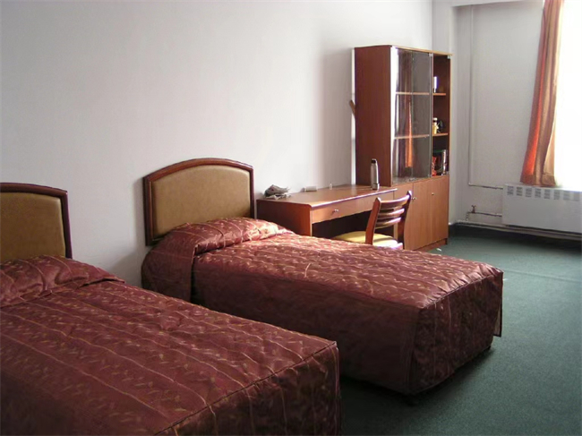 8.A区留学生公寓1号楼房间内部Room of Area A’s International Student Apartment 1.jpg