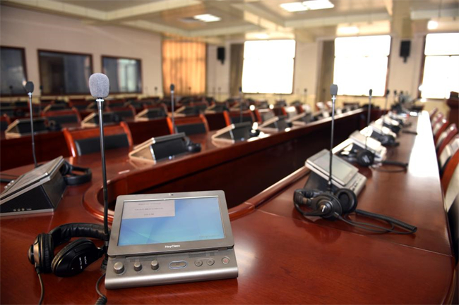 学校设置 同传实验室.jpg