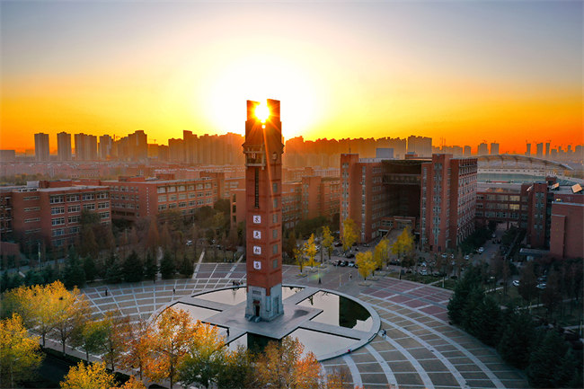 郑州大学校园.jpg