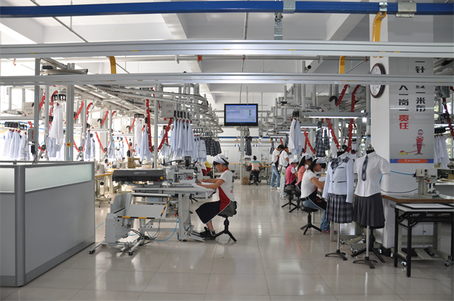 服装瑞典伊藤吊挂生产线 Clothing Sweden Ito hanging production line.jpg