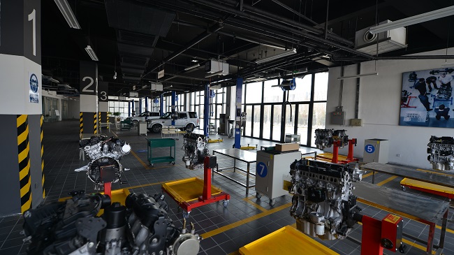 机电理实实训室 Electromechanical training room.JPG