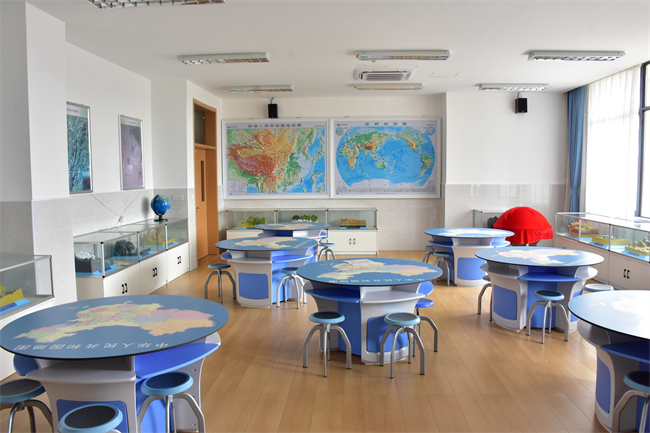 地理教室.JPG