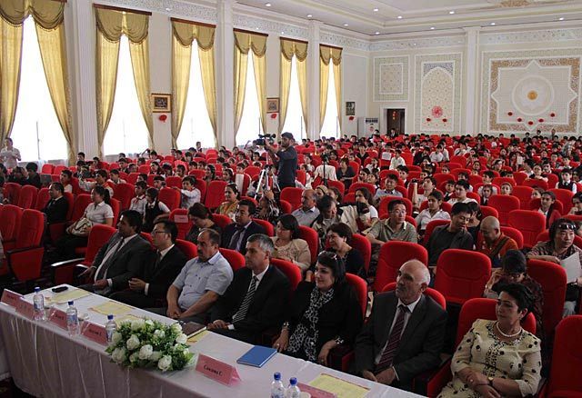 图片一 比赛现场。 图片一 比赛现场。